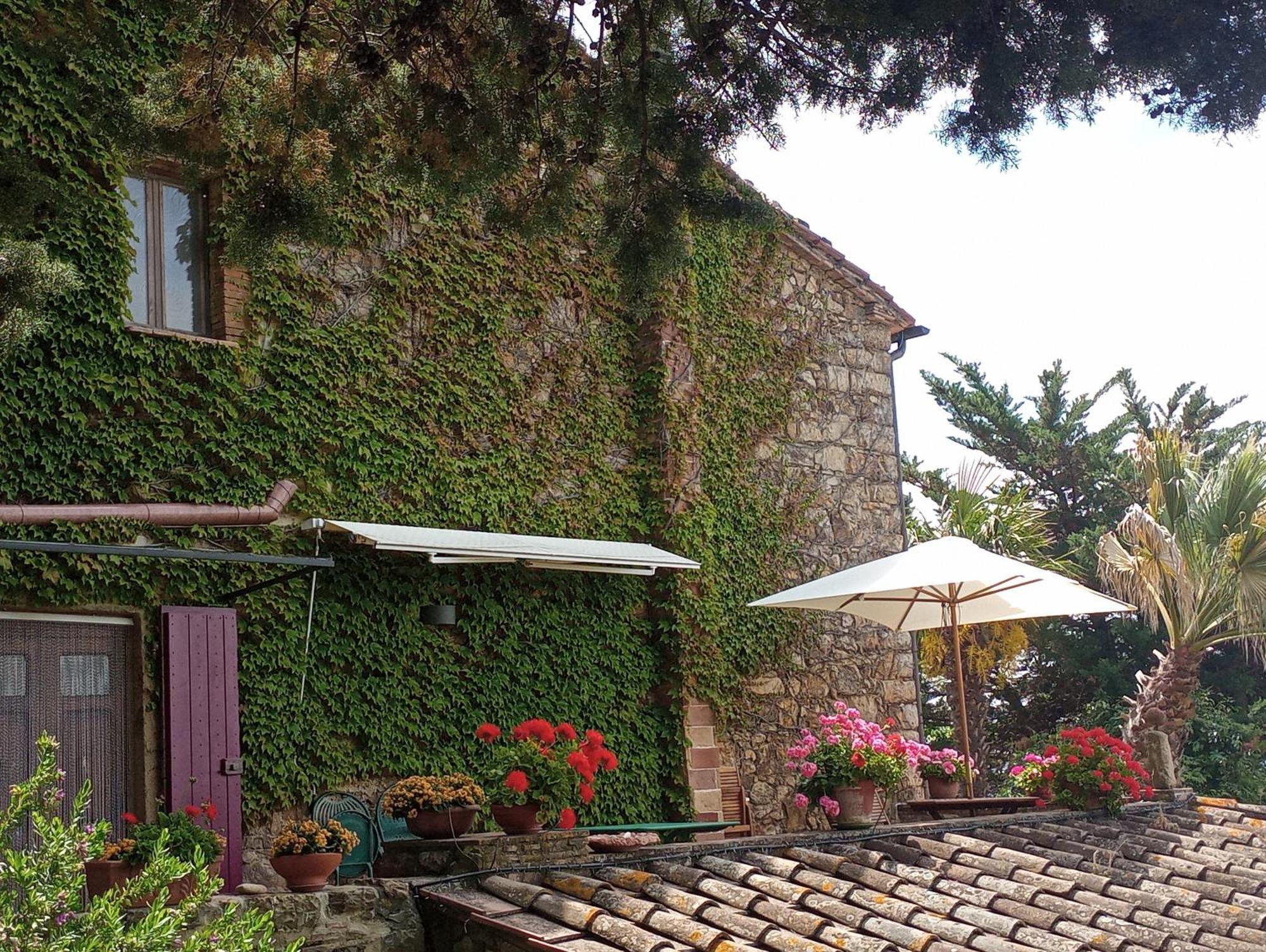 Casa Marju Guest House Montemassi ภายนอก รูปภาพ